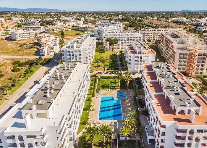 Quinta Palmeiras Pool & In Pera * Porches (Algarve)