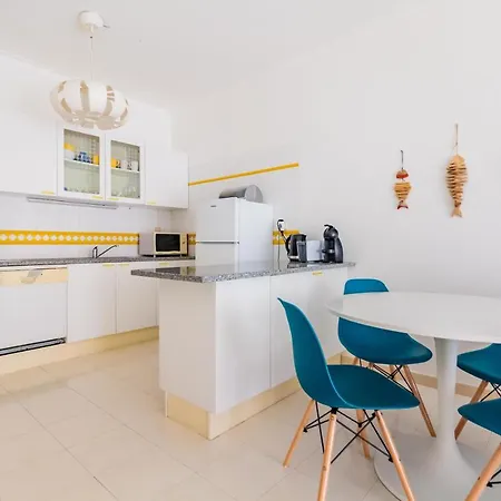 Apartment Quinta Palmeiras Pool & In Pera