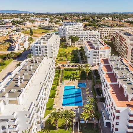 Quinta Palmeiras Pool & In Pera * Porches (Algarve)